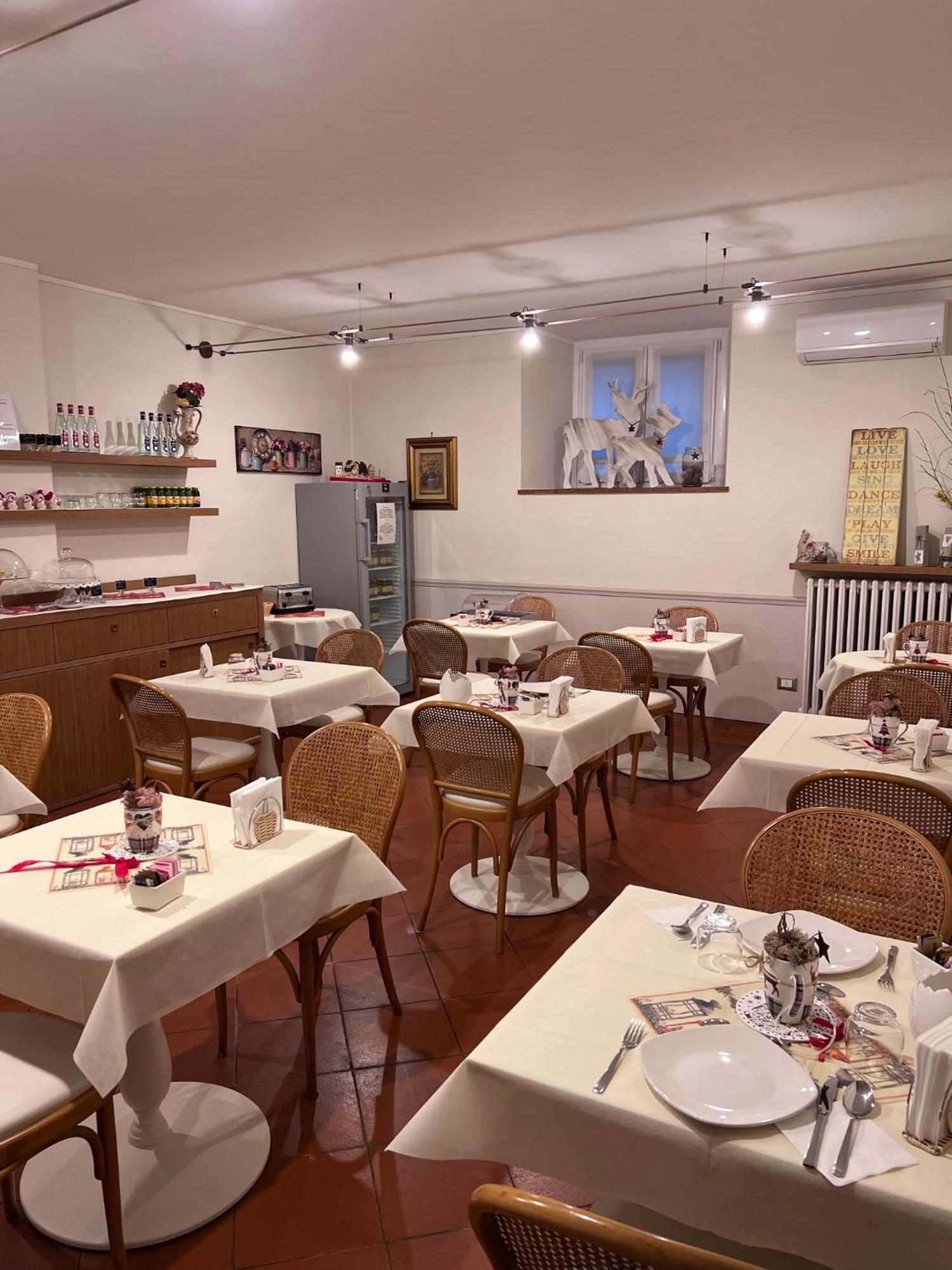 B&B Corte Delle Rose Castiglione Delle Stiviere Exteriör bild